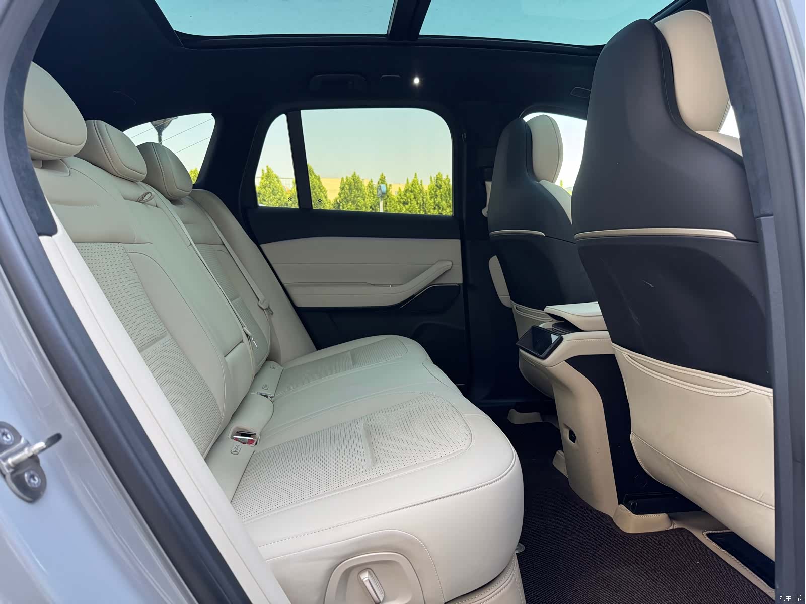 NIO ES6, 2024 8