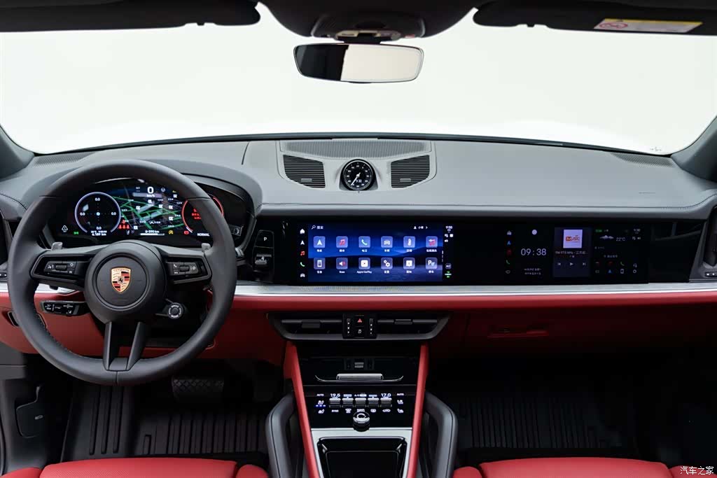 Porsche Cayenne, 2026 12
