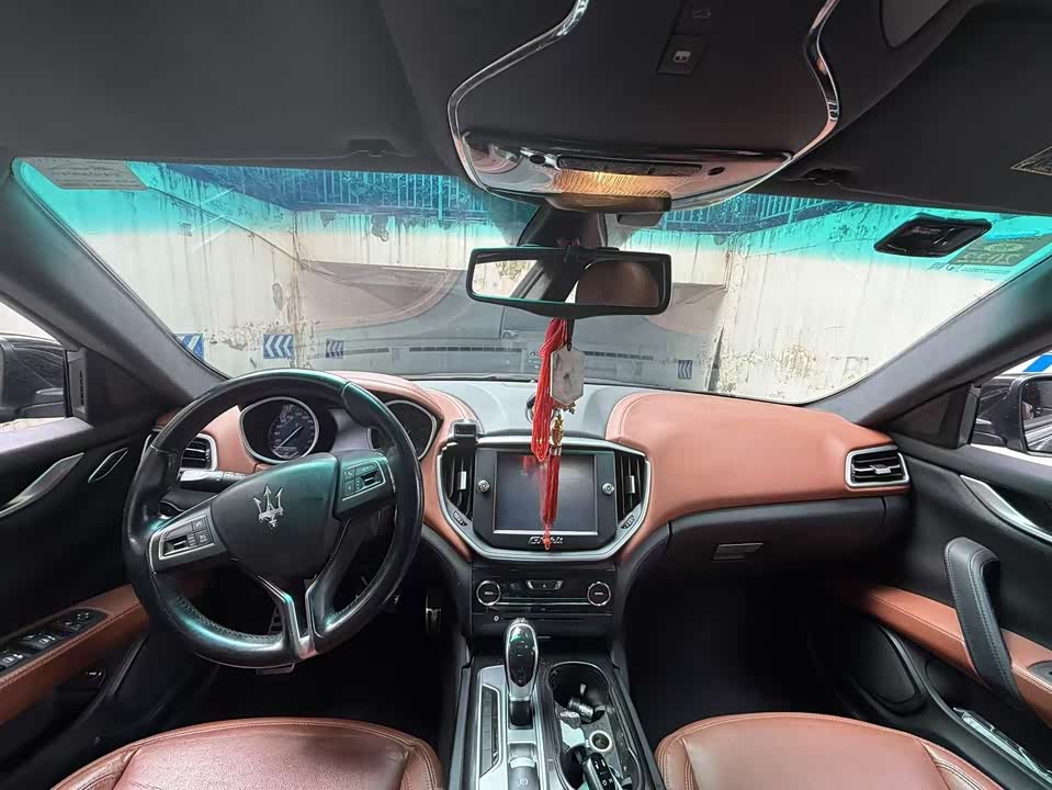 Maserati Ghibli Maserati Ghibli