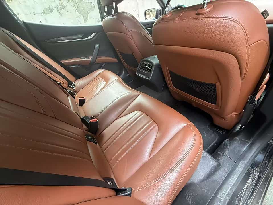 Maserati Ghibli Maserati Ghibli