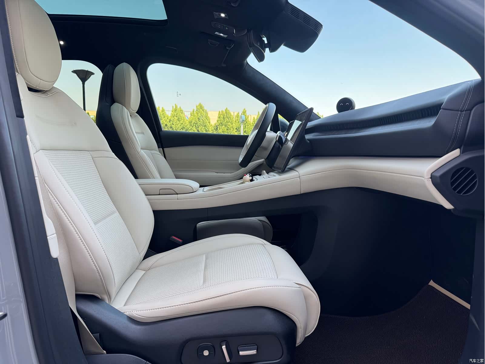 NIO ES6, 2024 9
