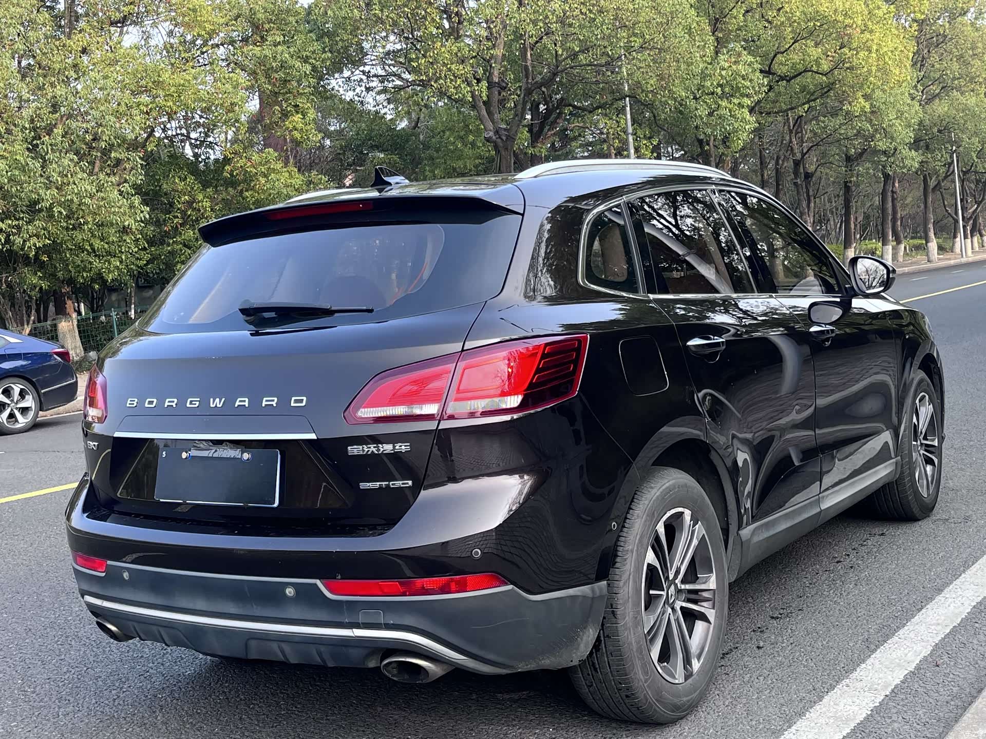 BaoWoQiChe BX7, 2017 4