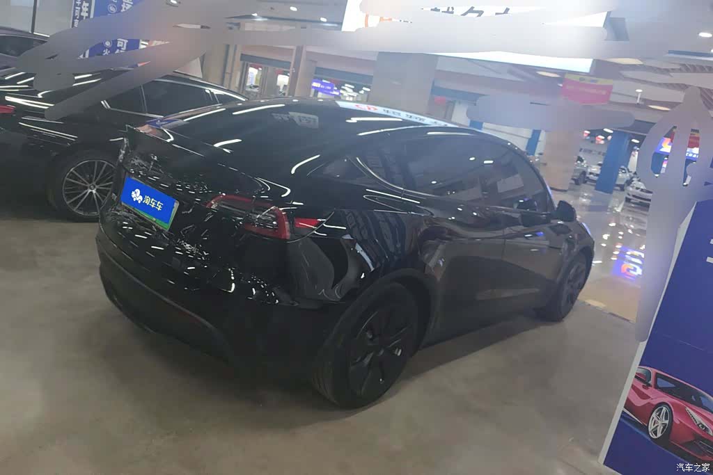Tesla Model Y, 2023 3