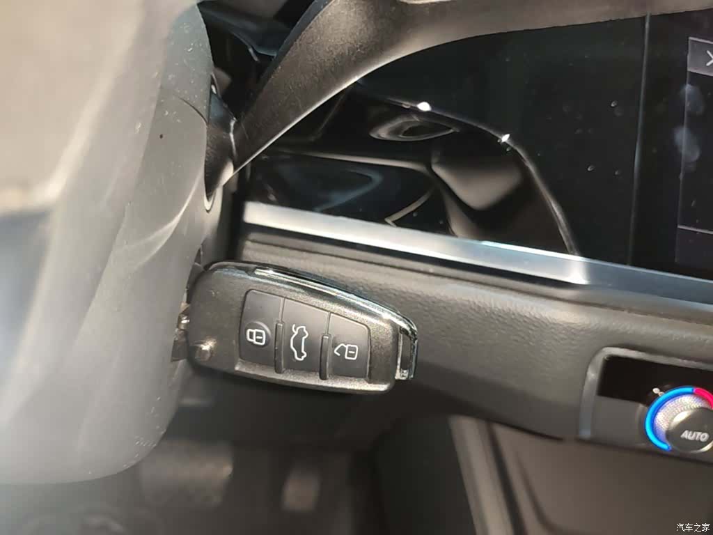 Audi Q3, 2023 9