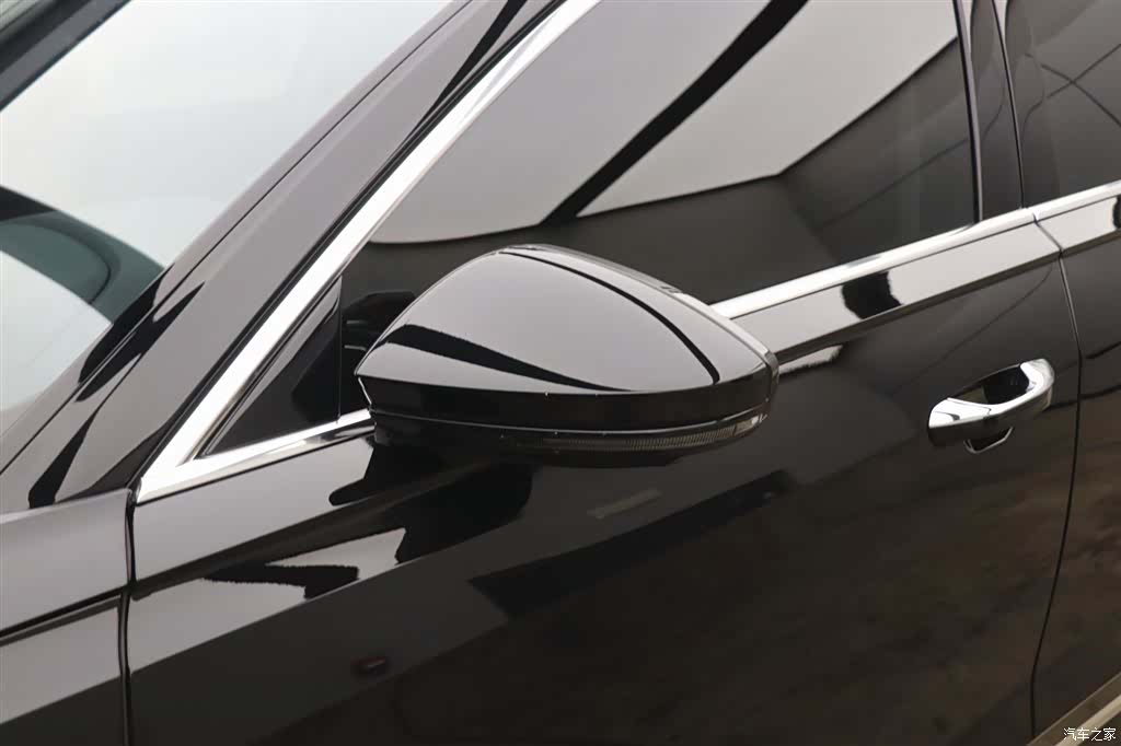 Audi A8L, 2024 28