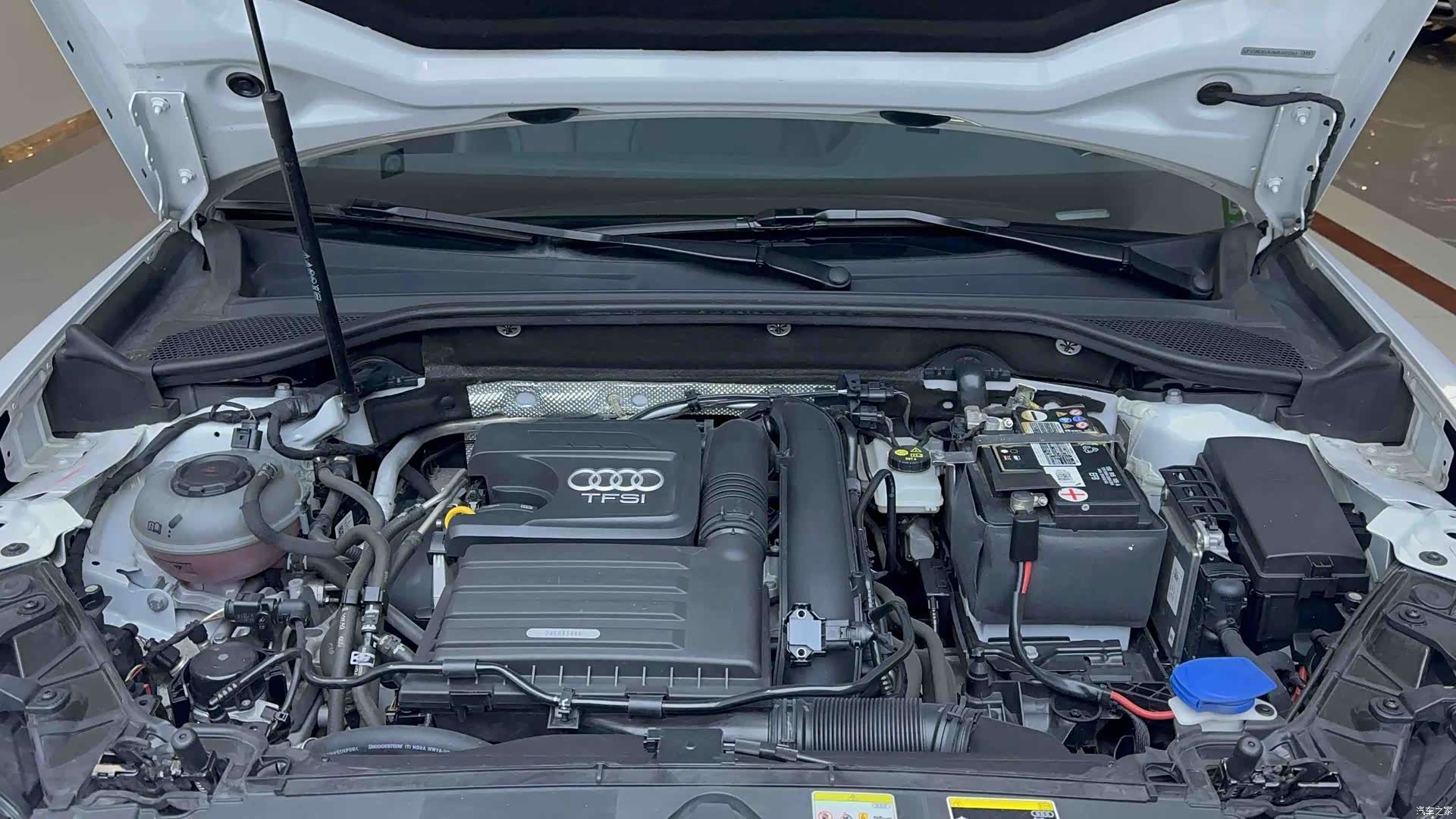 Audi Q2L, 2021 22