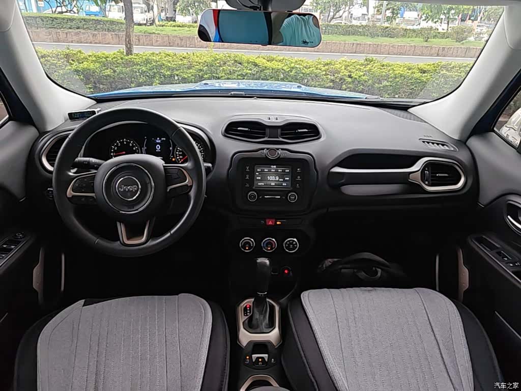 Jeep Renegade, 2017 10