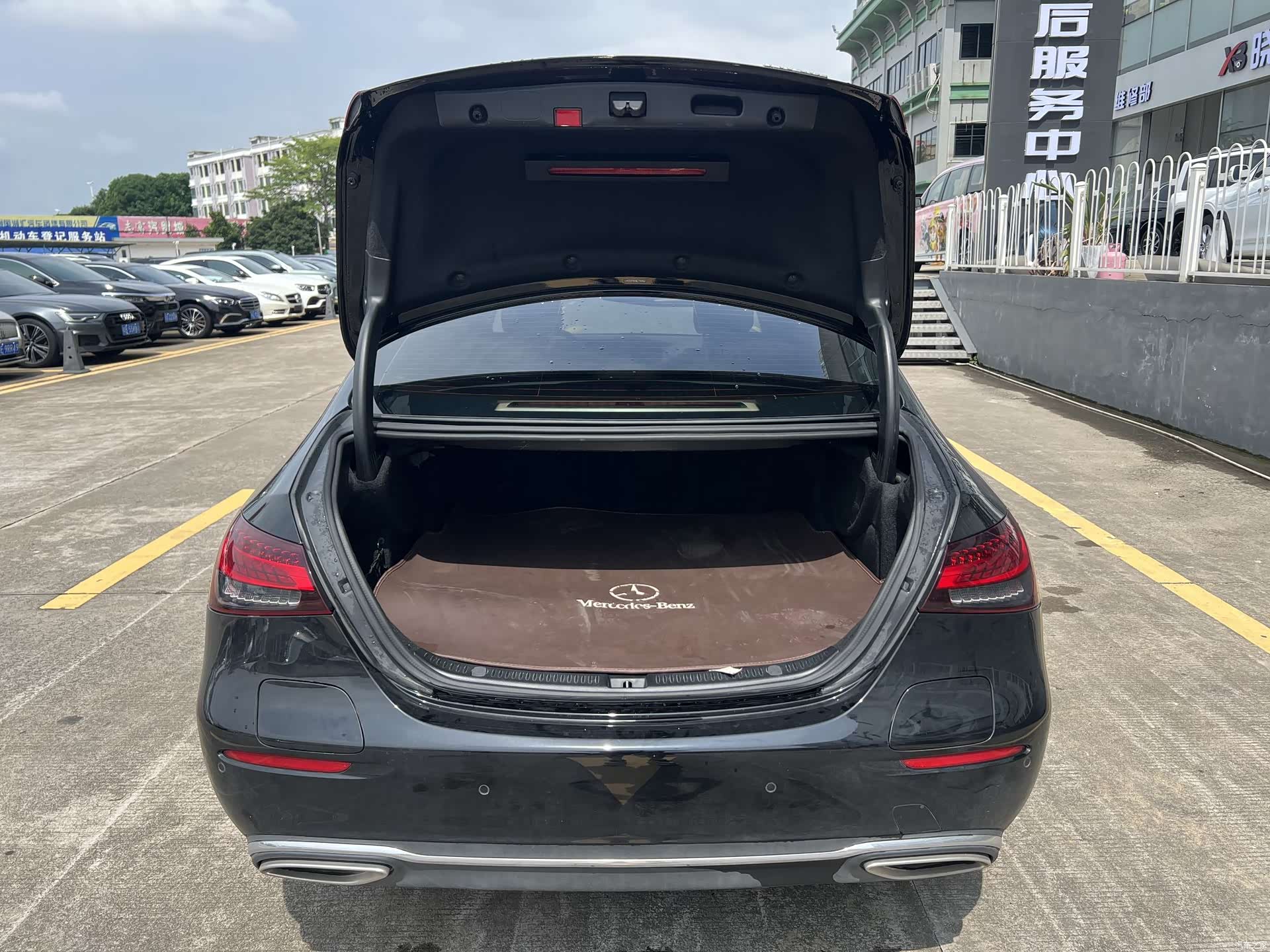 Mercedes-Benz E-Class, 2022 23