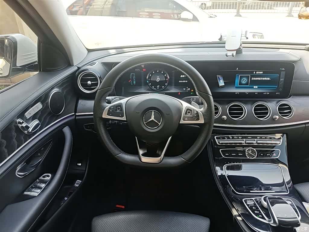 Mercedes-Benz E-Class, 2017 11
