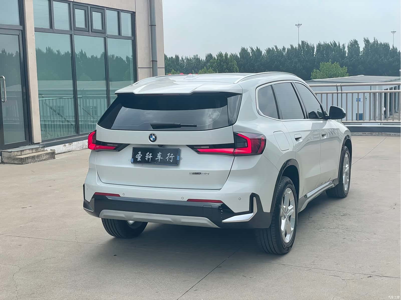 BMW X1, 2024 все фото