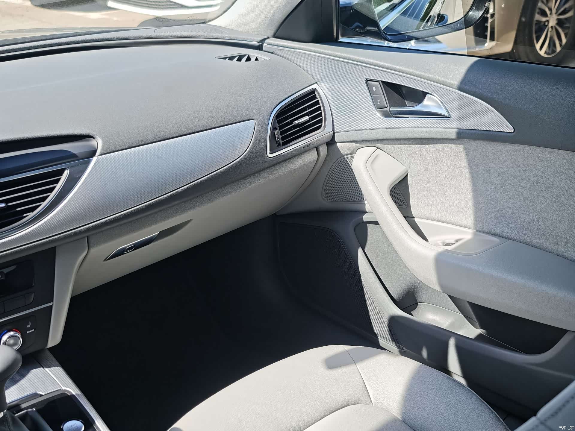 Audi A6L, 2015 18