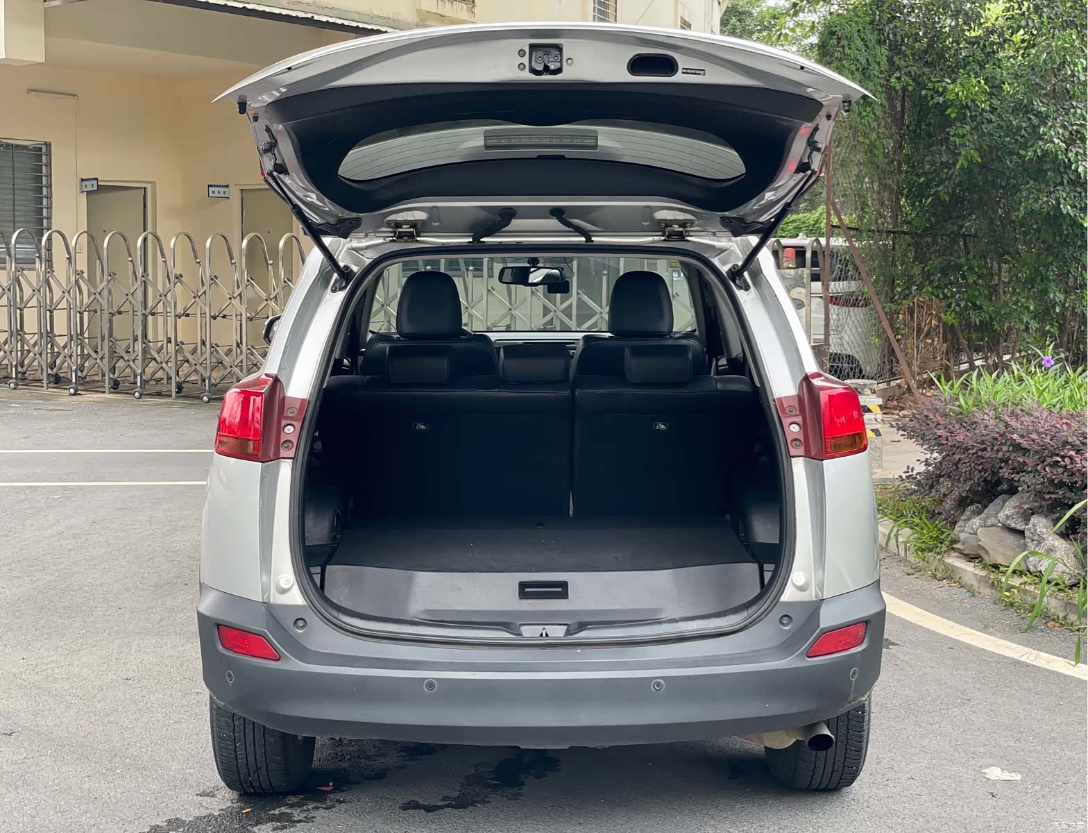 Toyota RAV4, 2014 17