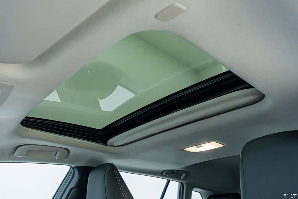 Toyota Frontlander, 2023 26