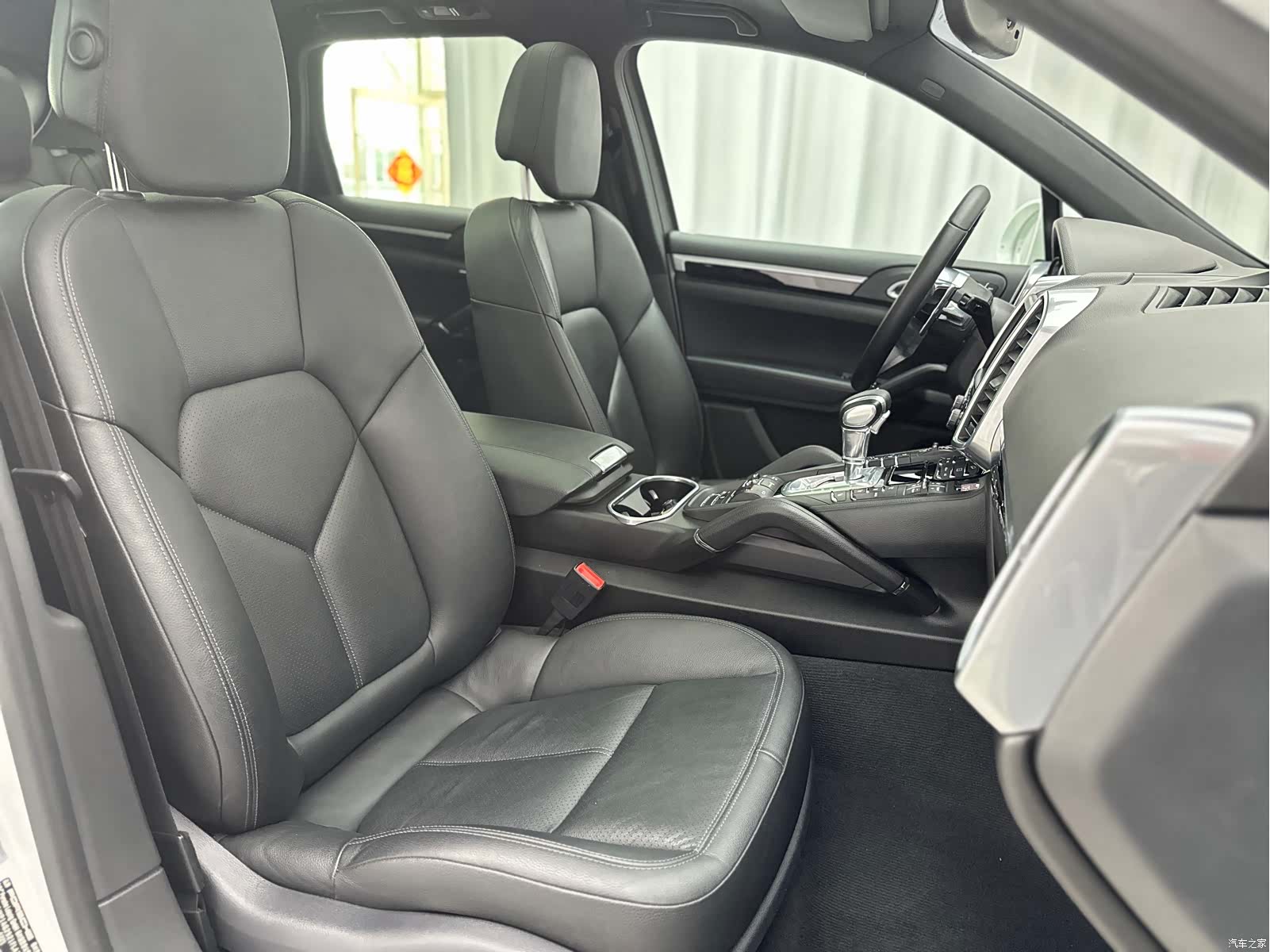Porsche Cayenne, 2015 39