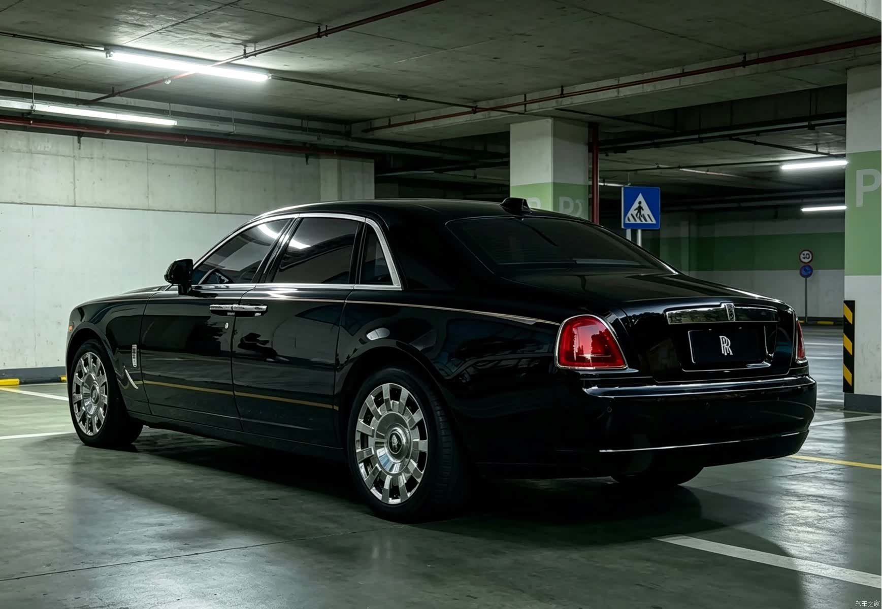 Rolls-Royce Ghost, 2018 6