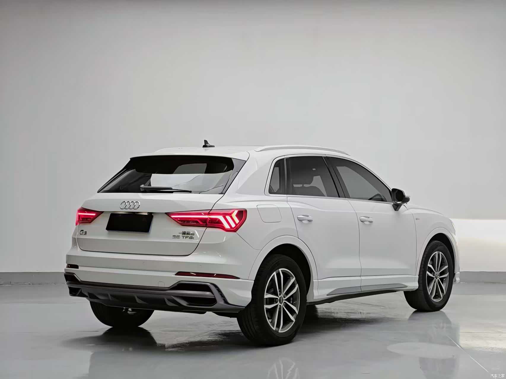 Audi Q3, 2022 6