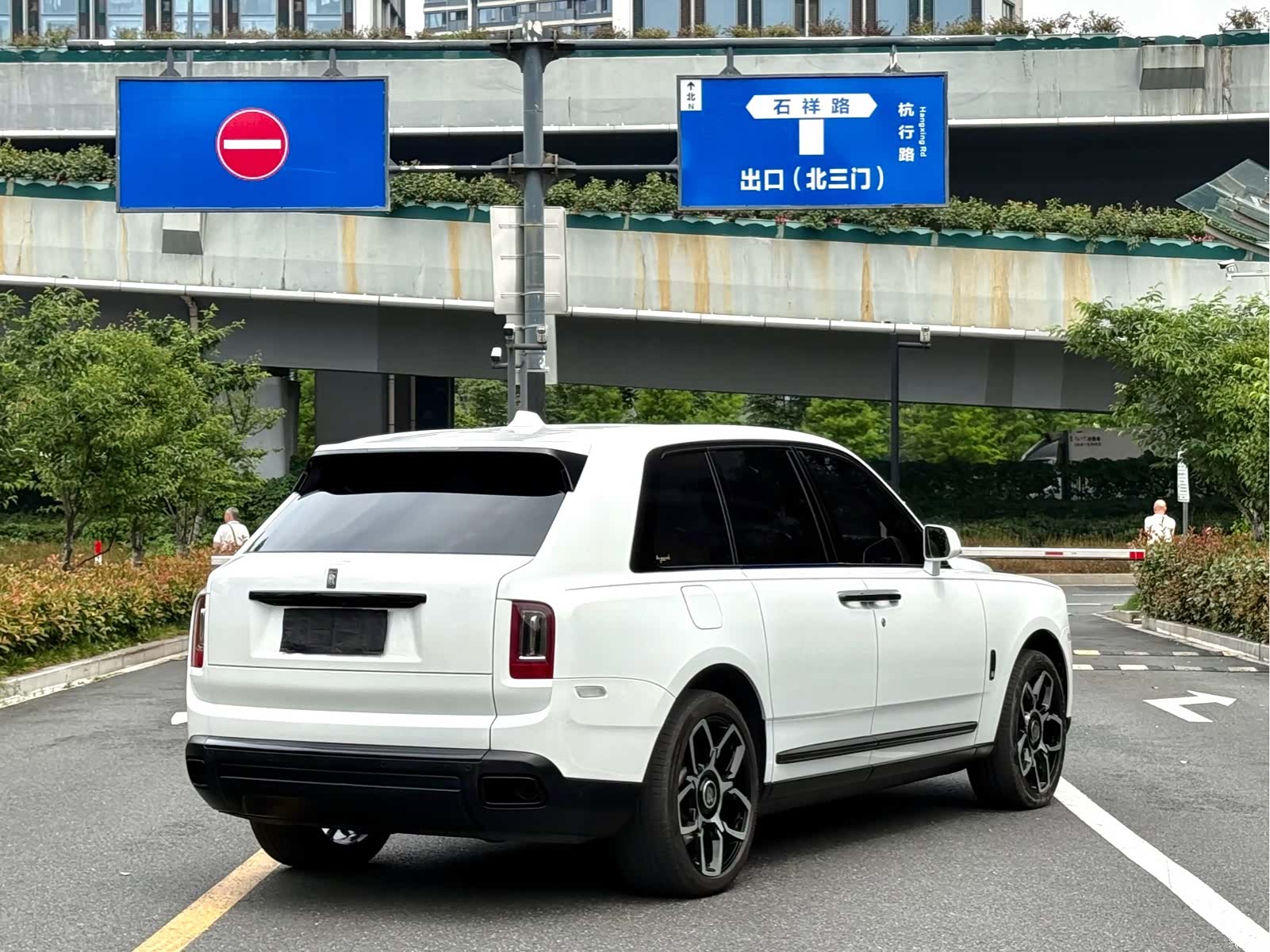 Rolls-Royce Cullinan, 2019 7