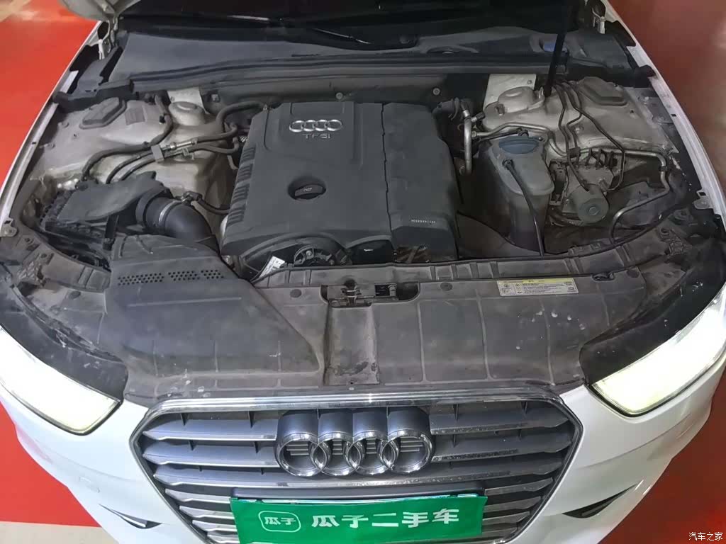 Audi A4L, 2015 11