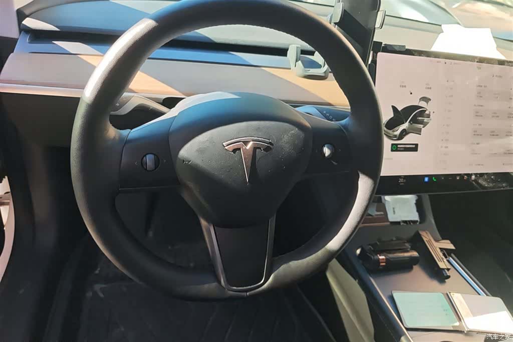 Tesla Model 3, 2021 15