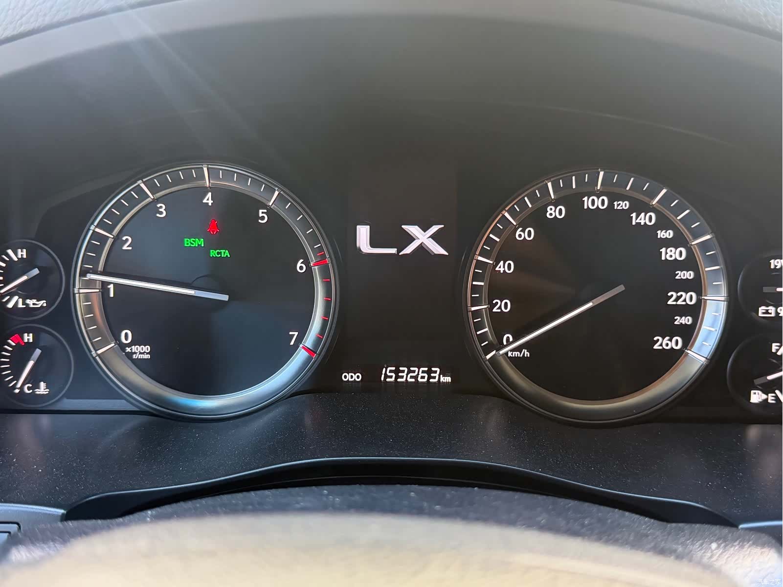 Lexus LX, 2018 23