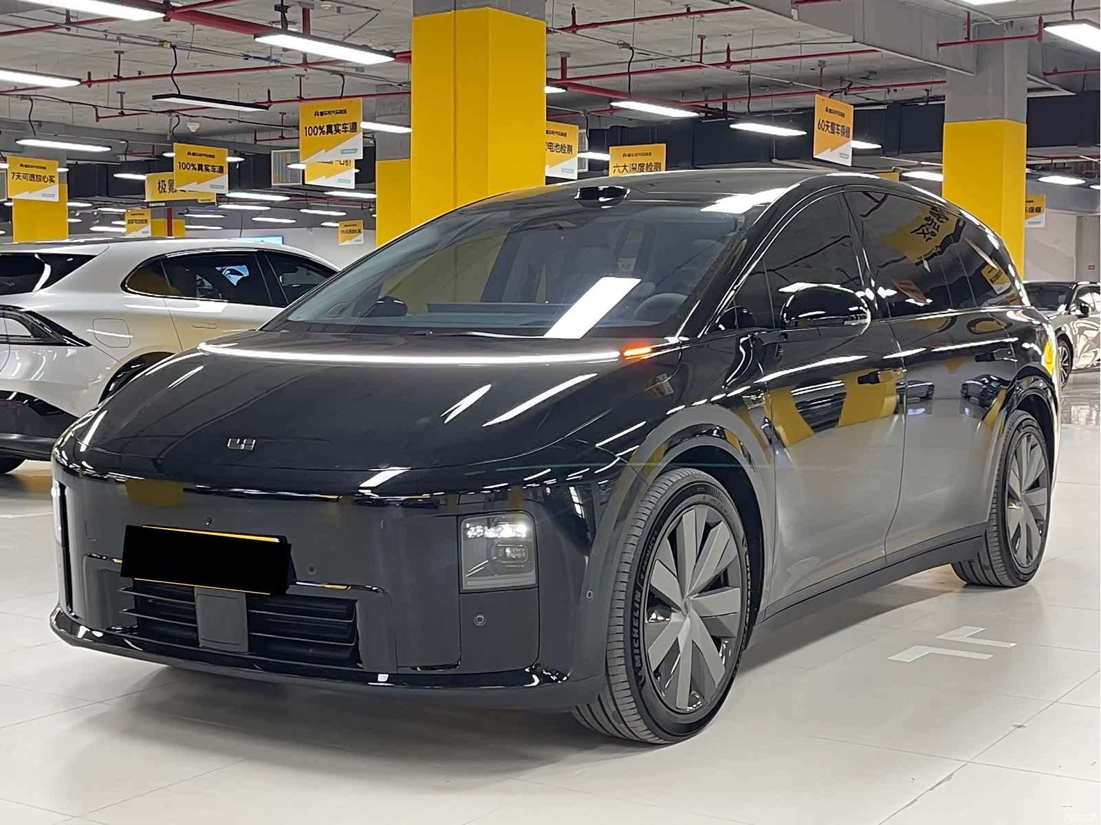 Li Auto i8, 2026 1