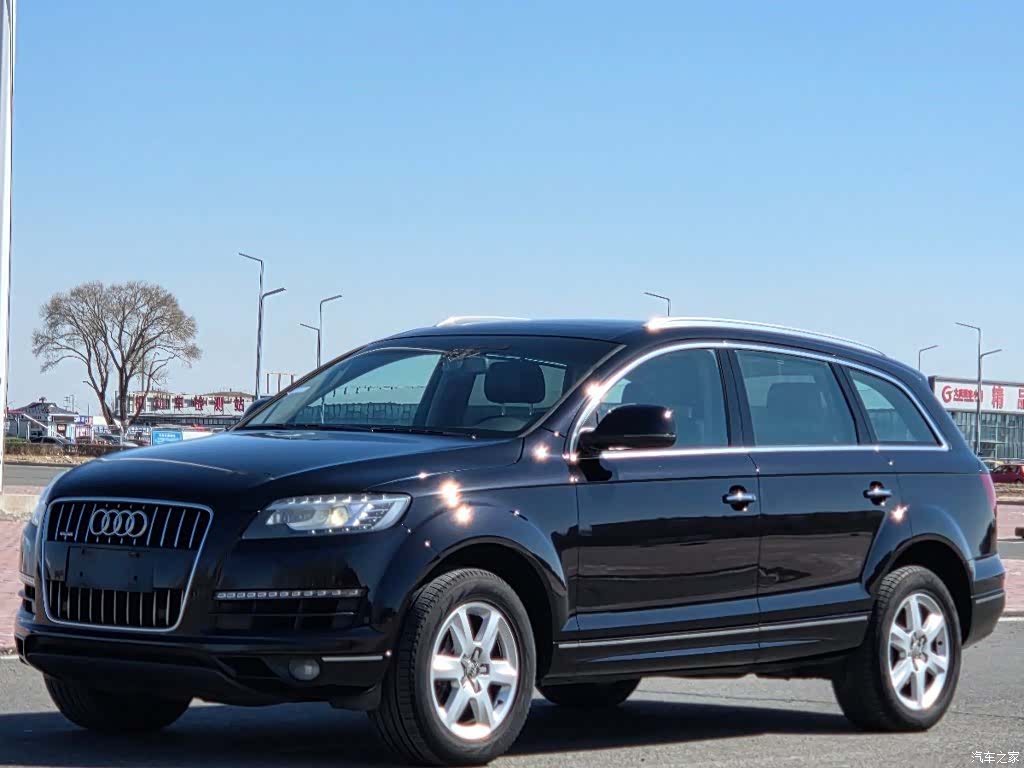 Audi Q7, 2012 1