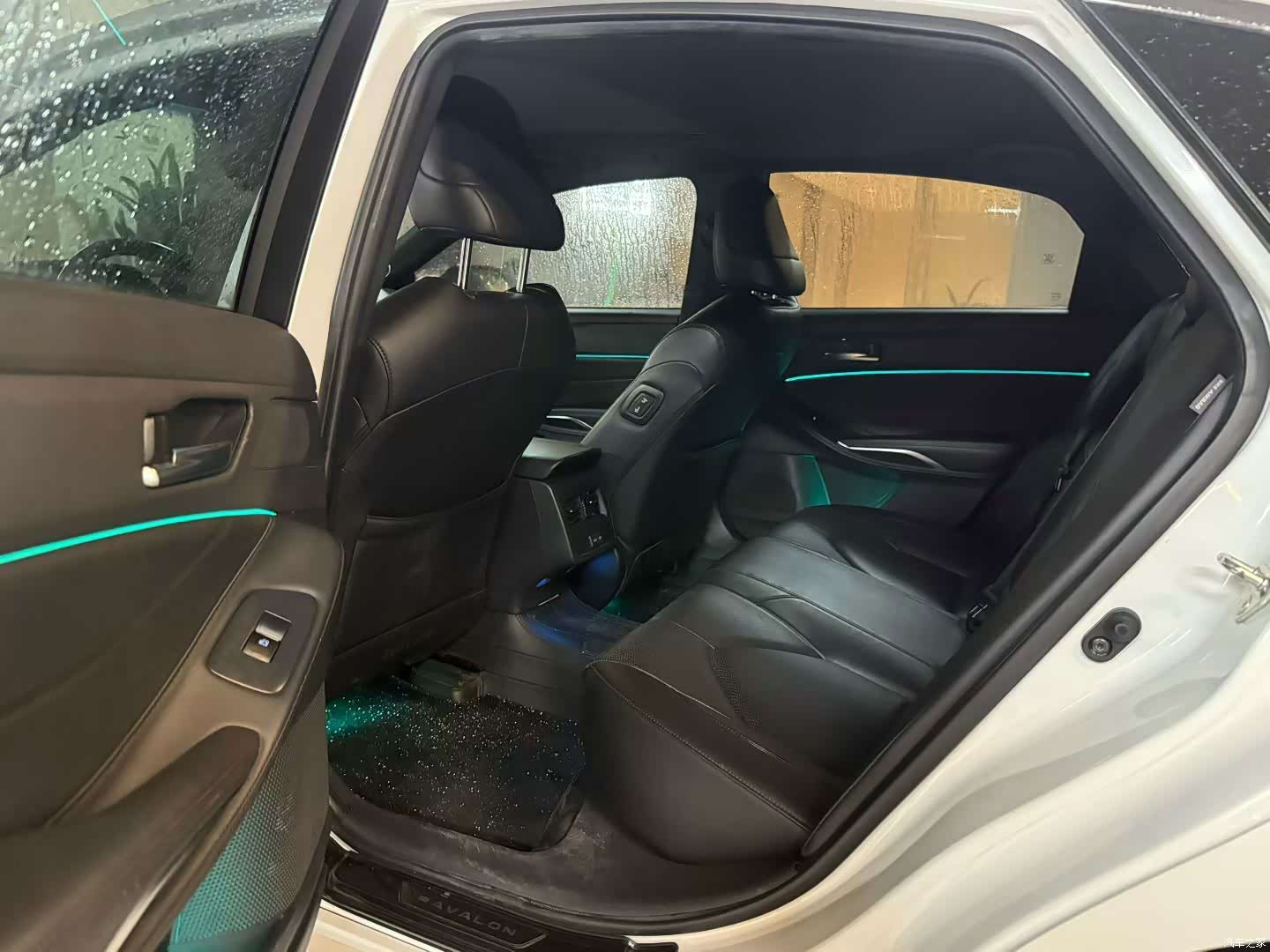 Toyota Avalon, 2022 все фото