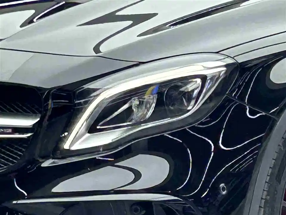 Mercedes-Benz GLA AMG