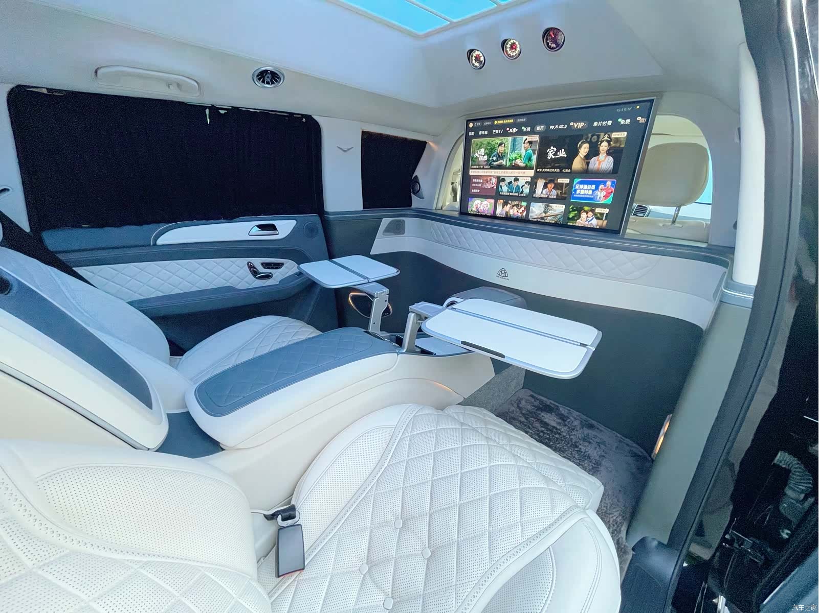 Mercedes-Benz GLS, 2019 8