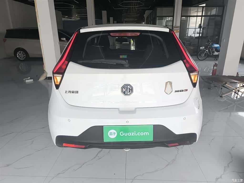 MG 3, 2019 6