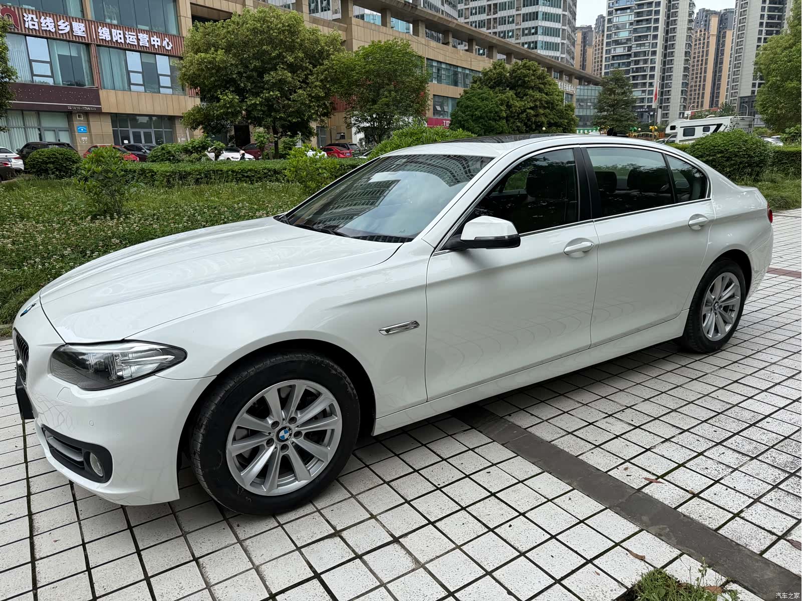 BMW 5 Series, 2014 10