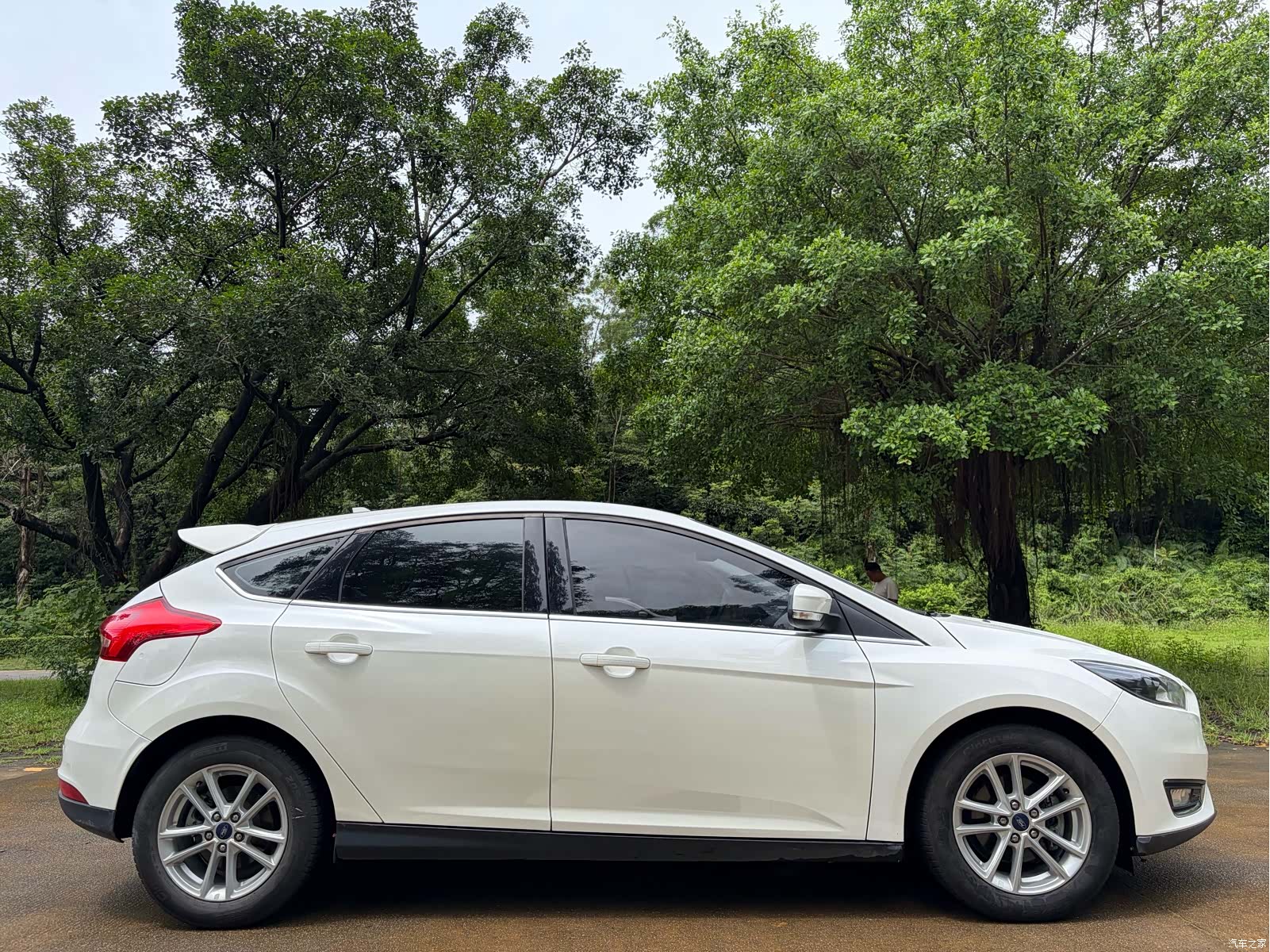Ford Focus, 2018 все фото