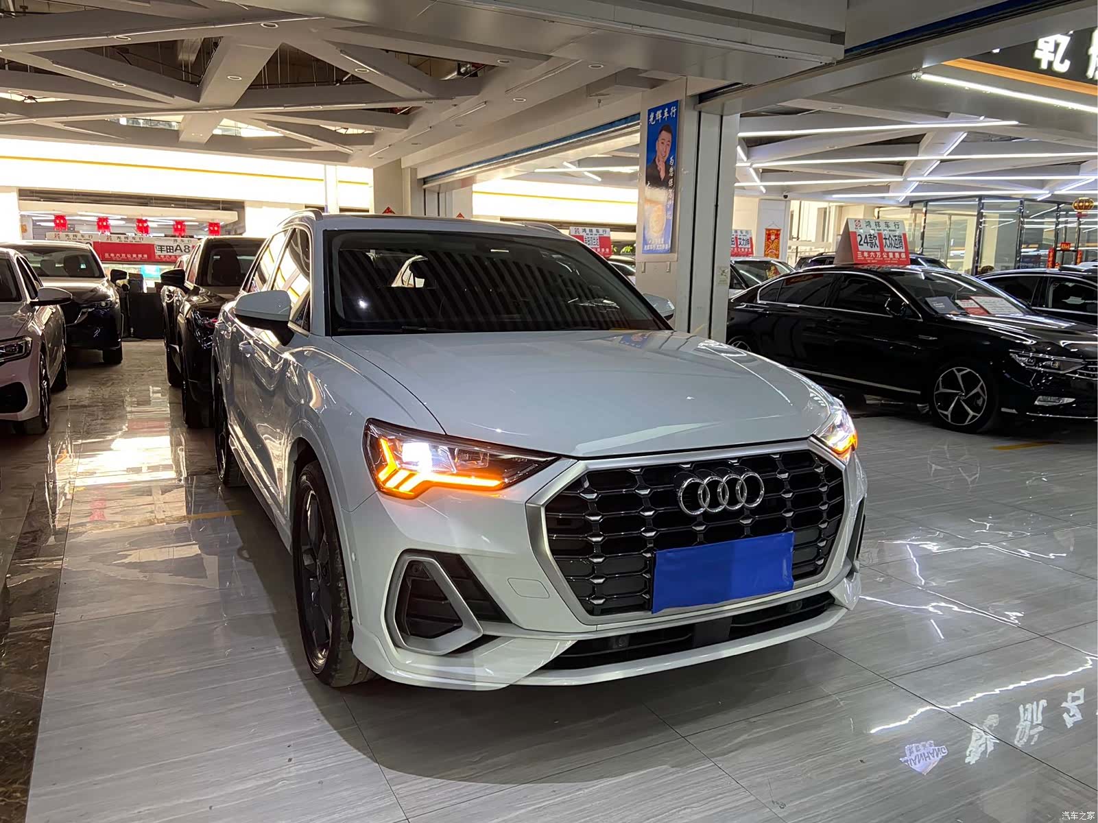 Audi Q3, 2022 3