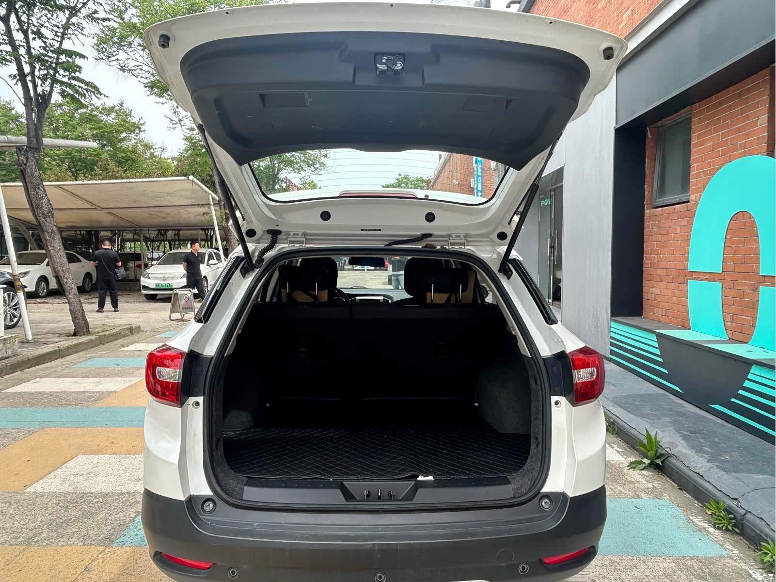 DongFeng AX3, 2017 14