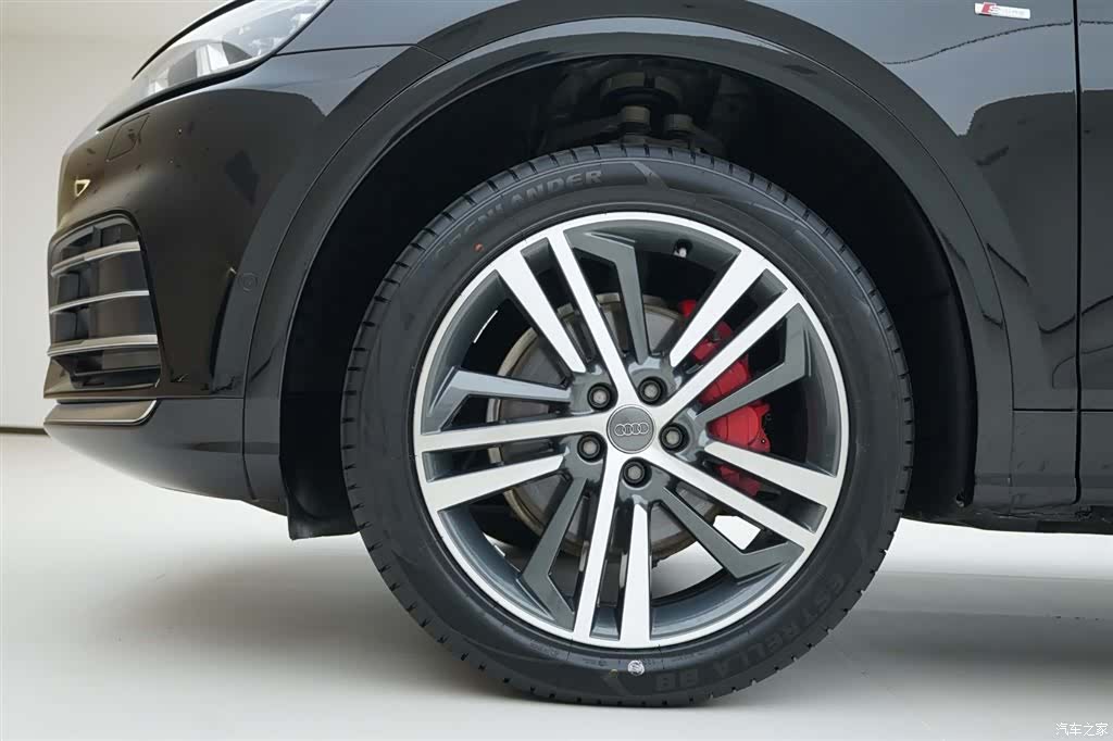 Audi Q5L, 2021 16
