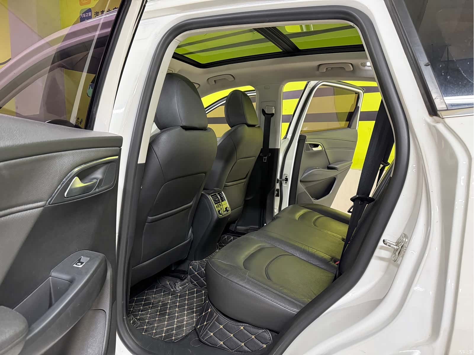 Borgward BX7, 2017 12