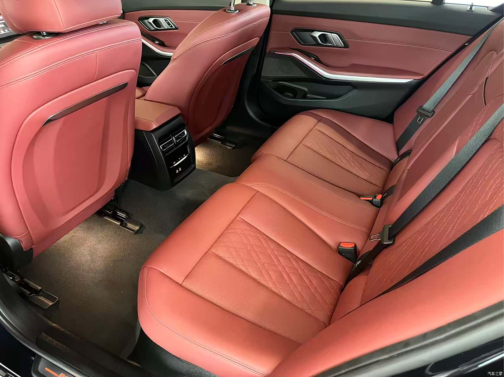 BMW i3, 2024 все фото