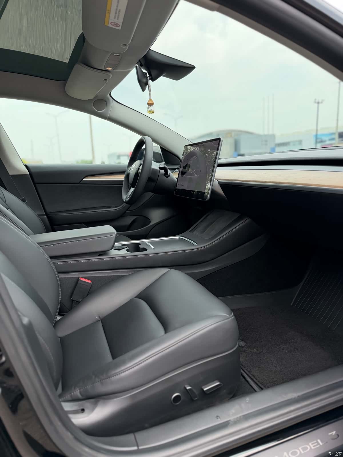 Tesla Model 3, 2021 12