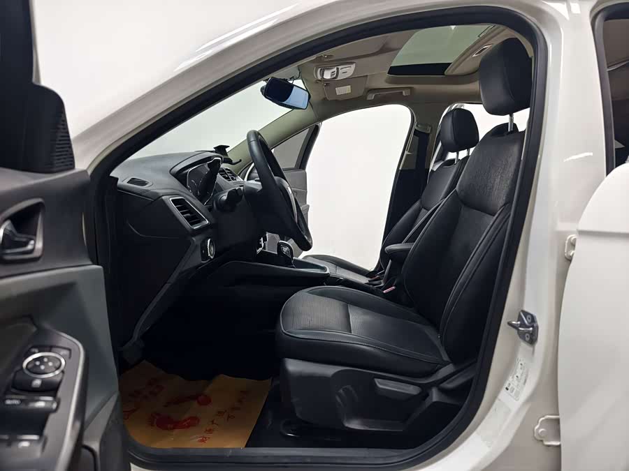 Ford Focus 2016, фото 11