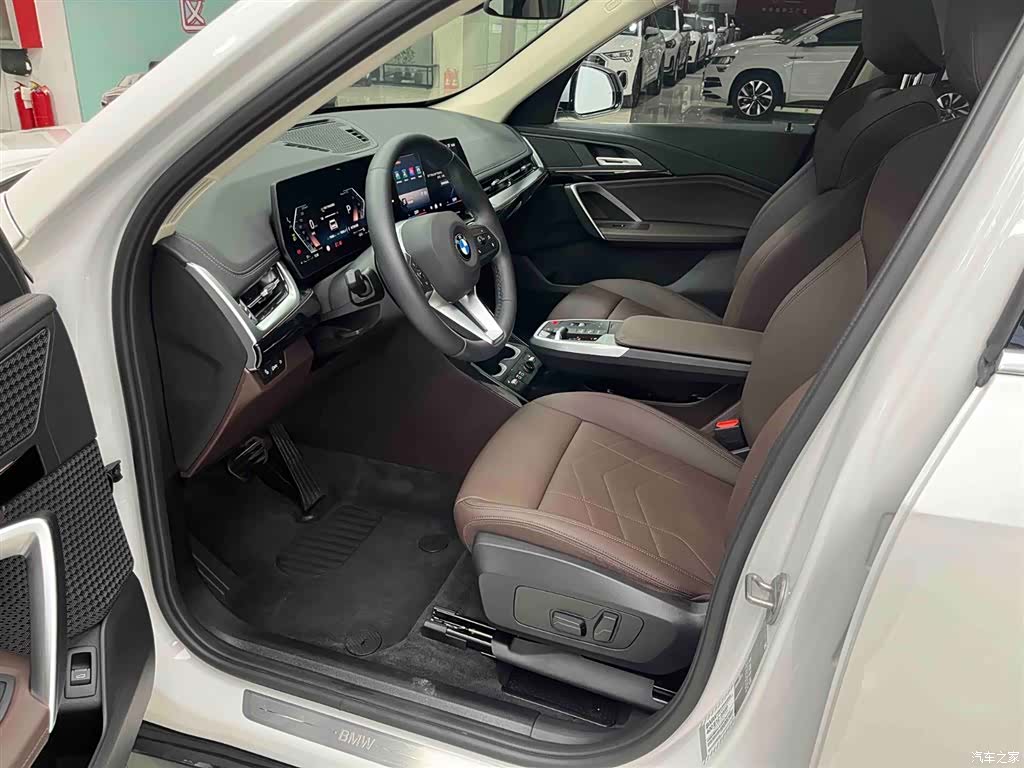 BMW X1, 2023 10