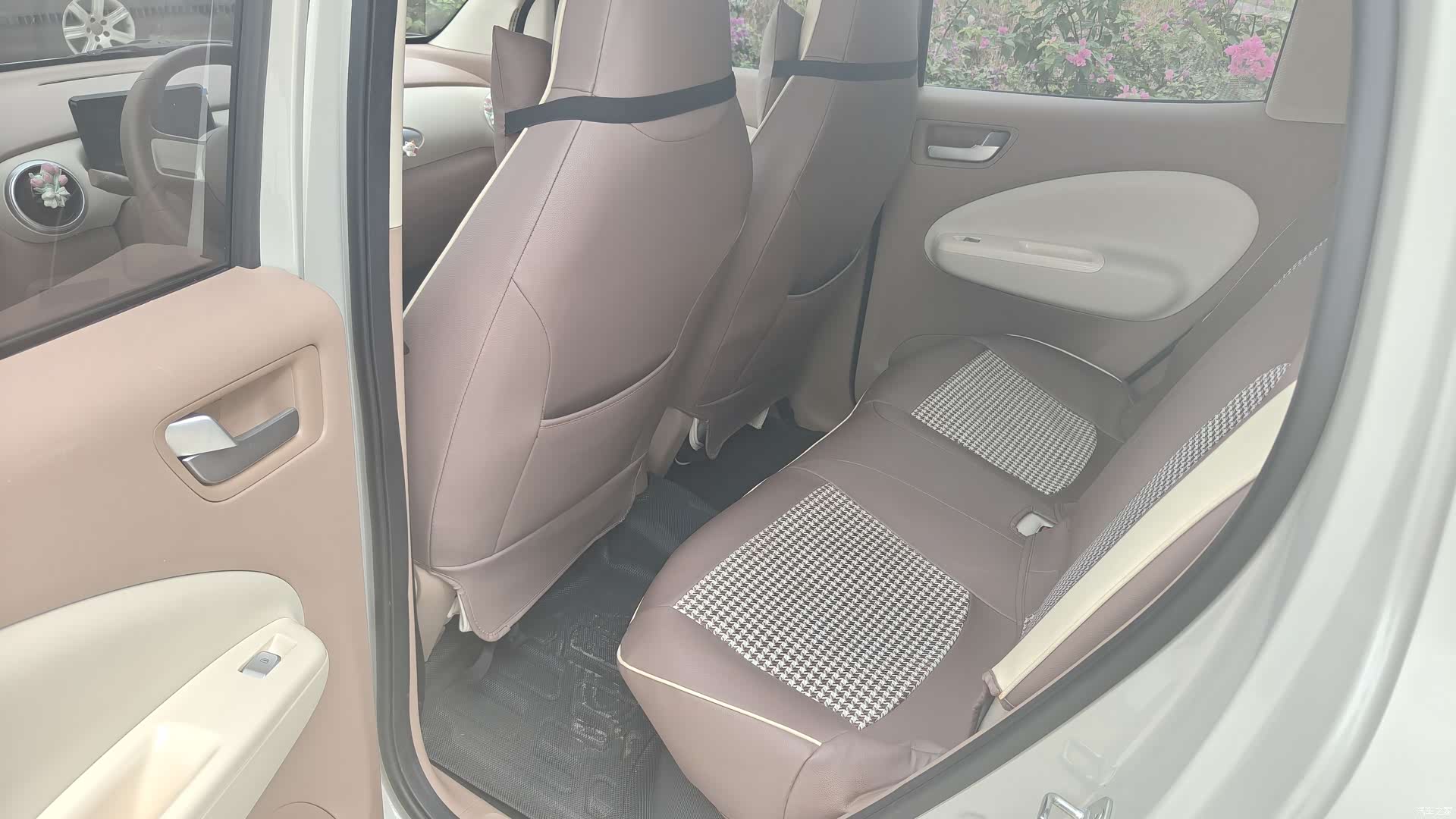Wuling MINIEV, 2025 7