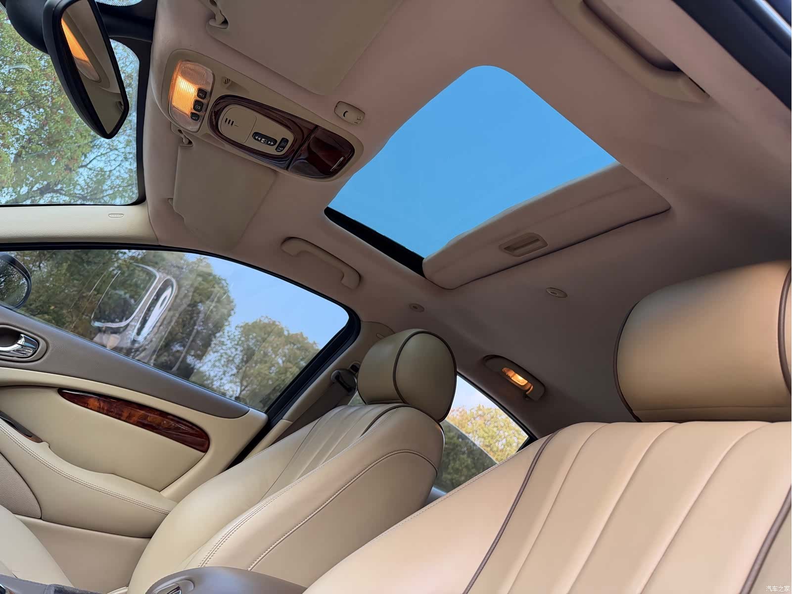 Jaguar S-TYPE, 2007 11