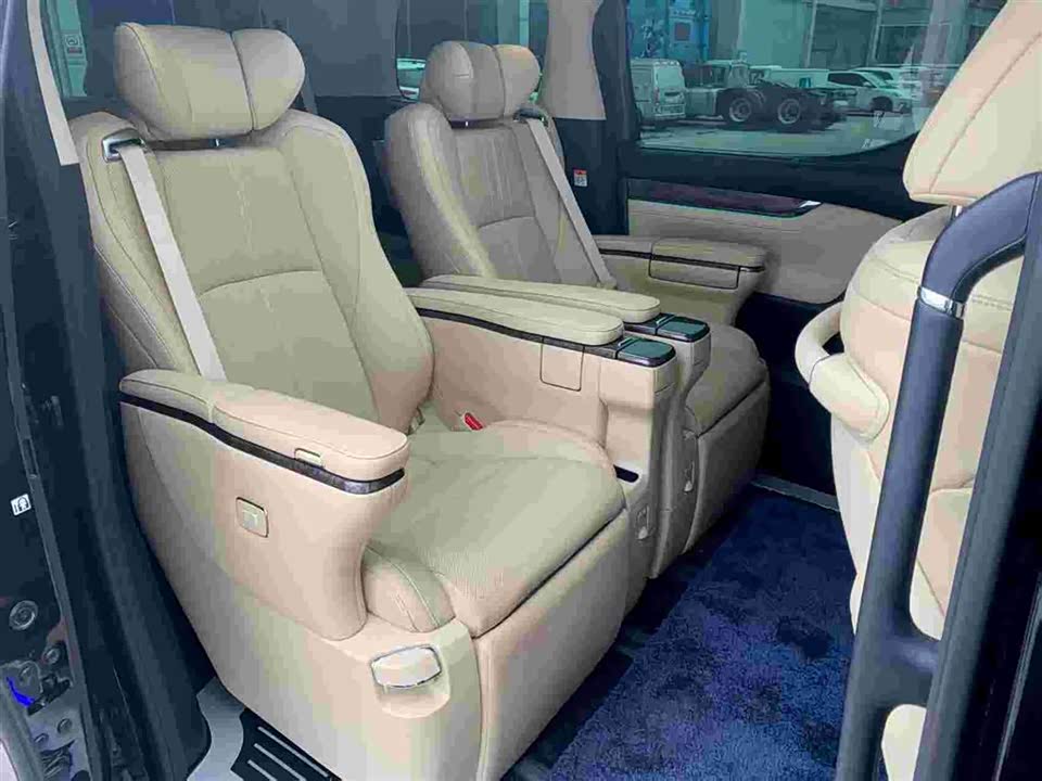 Toyota Wilfa