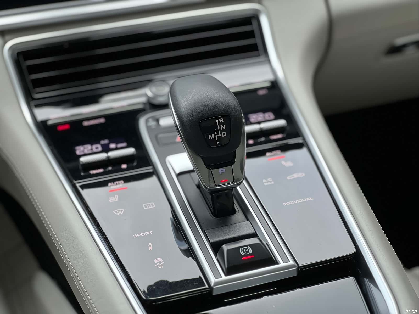 Porsche Panamera, 2018 8