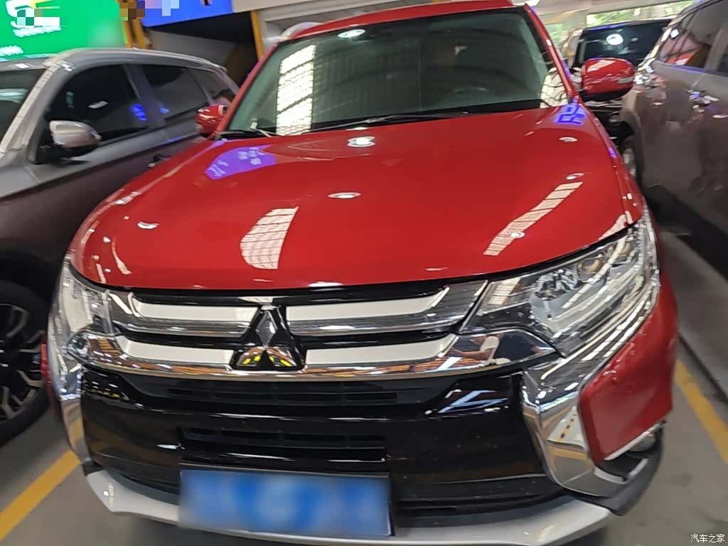 Mitsubishi Outlander, 2017 3