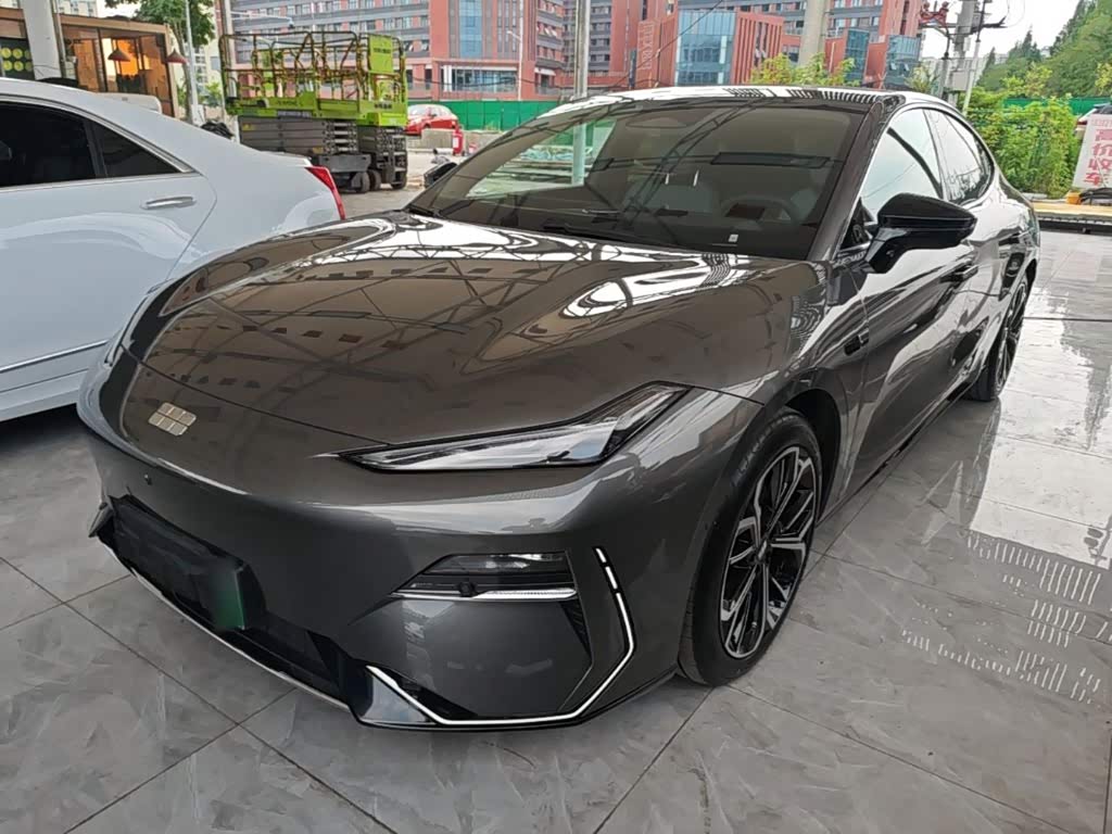 Geely Galaxy E8