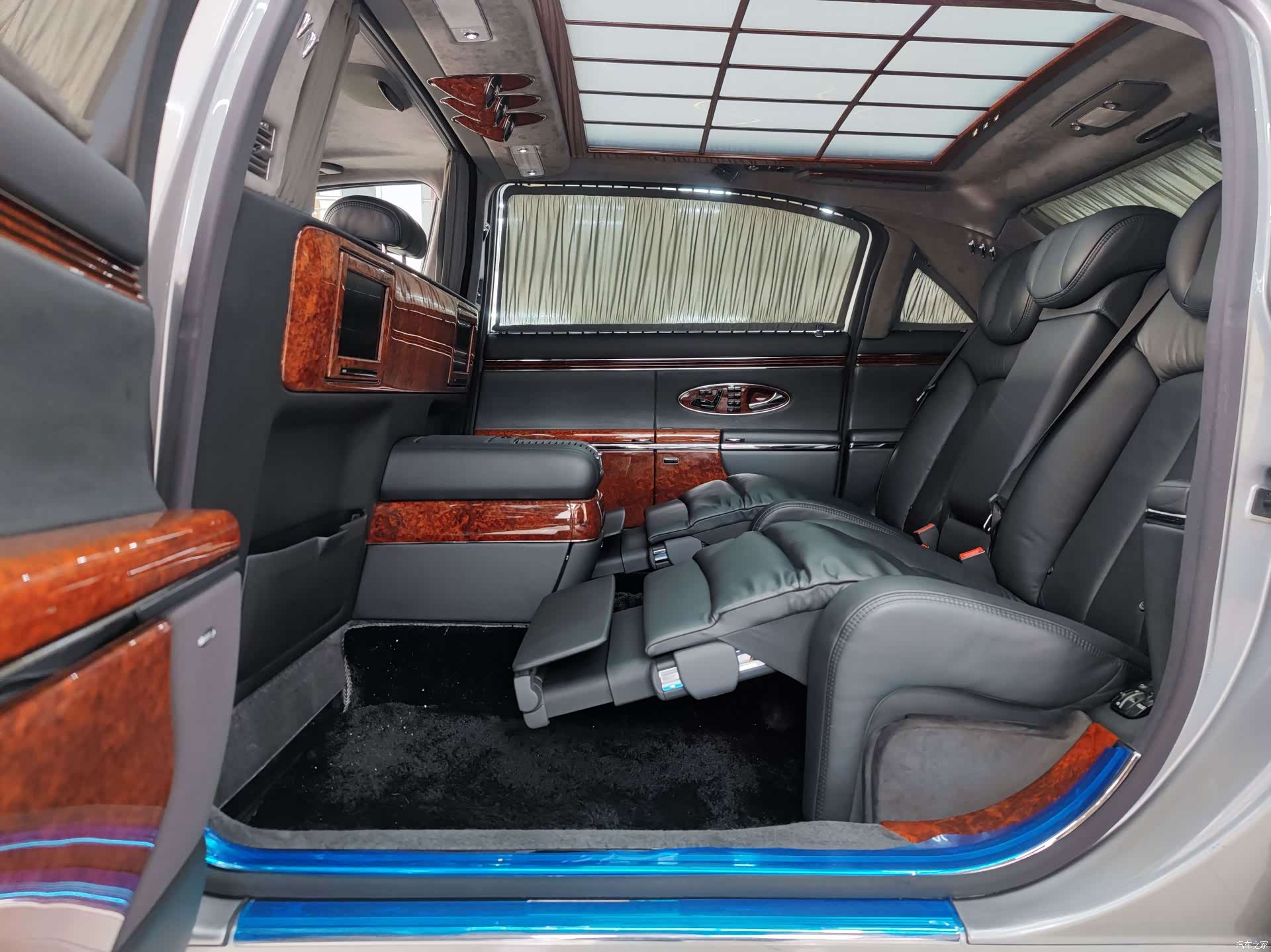 Maybach 62, 2008 7