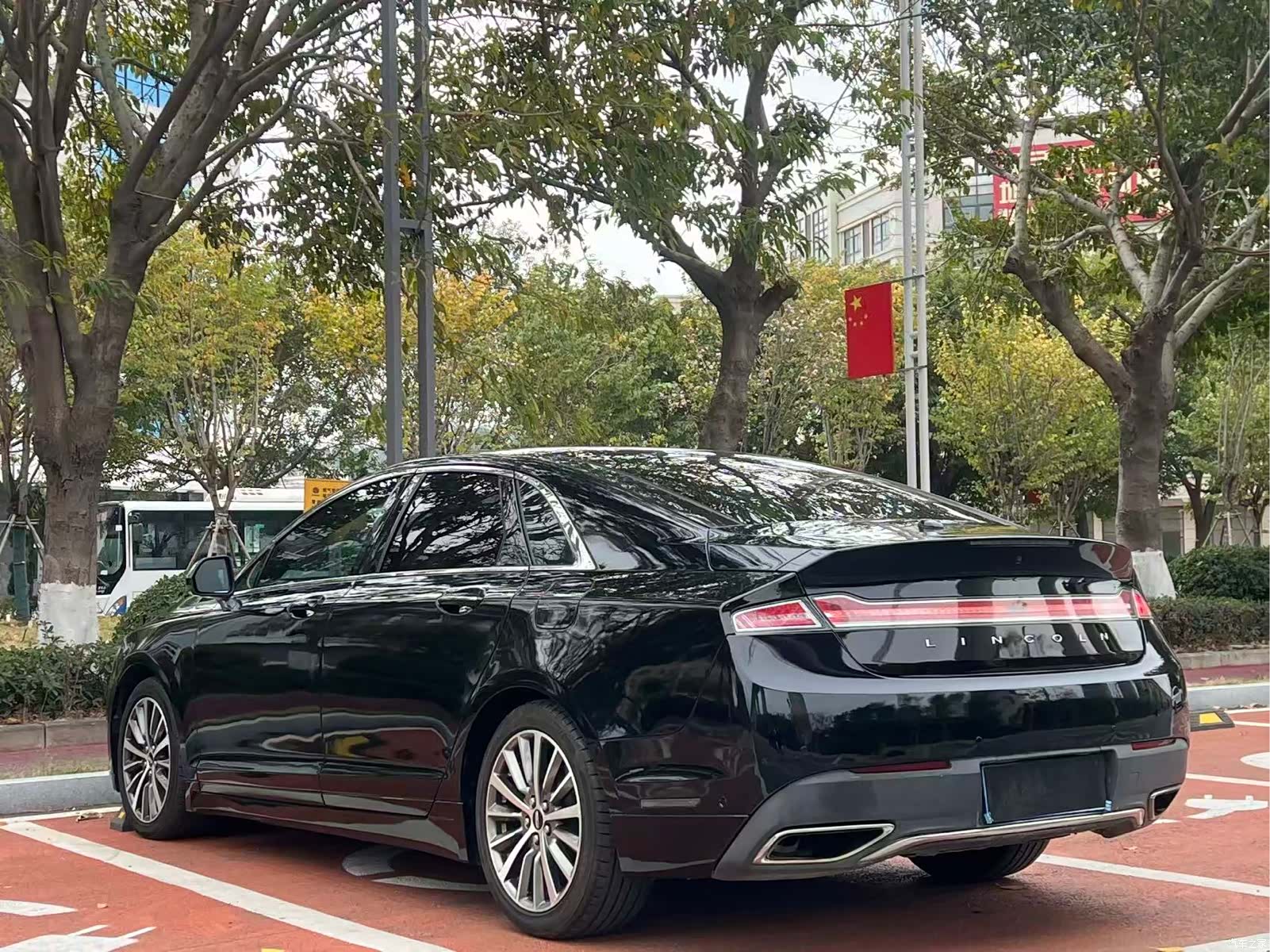 Lincoln MKZ, 2017 7
