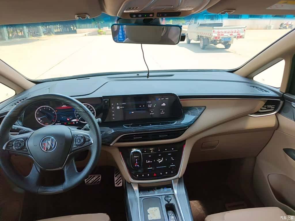 Buick GL8, 2021 10