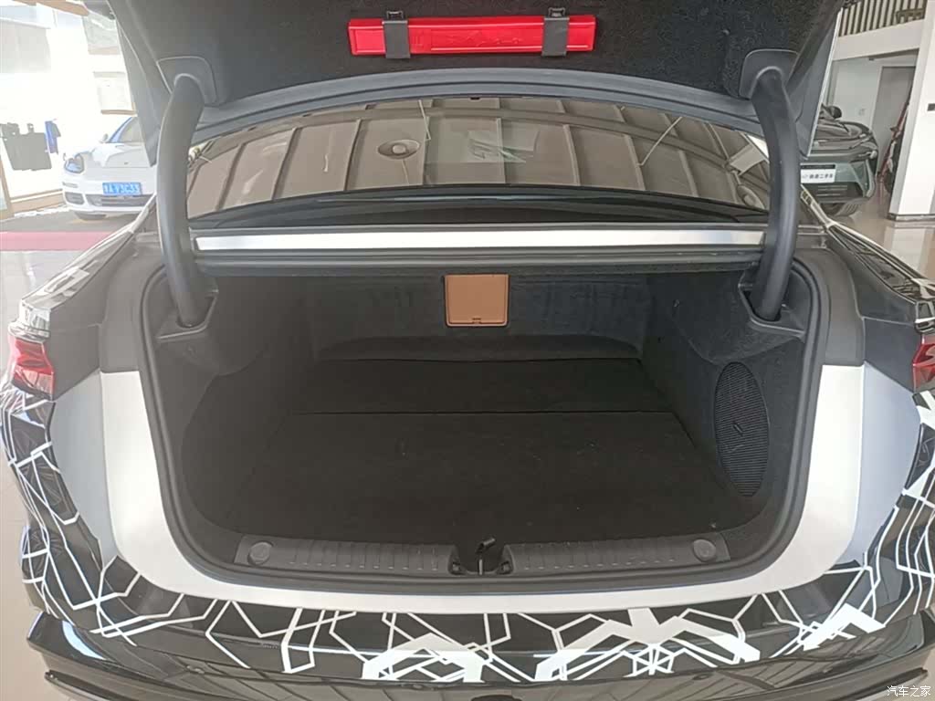 BYD Han, 2025 19